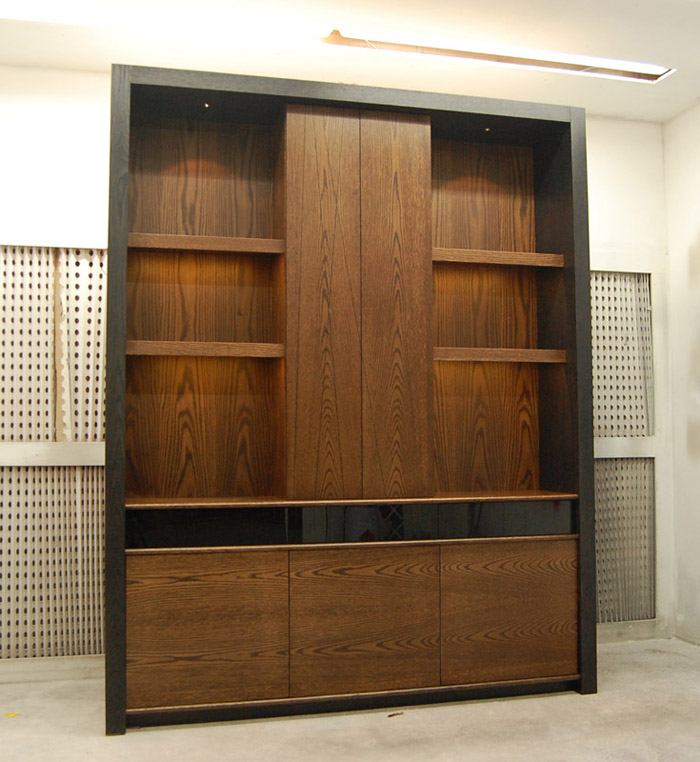 Oak display cabinet by 3rdEdition